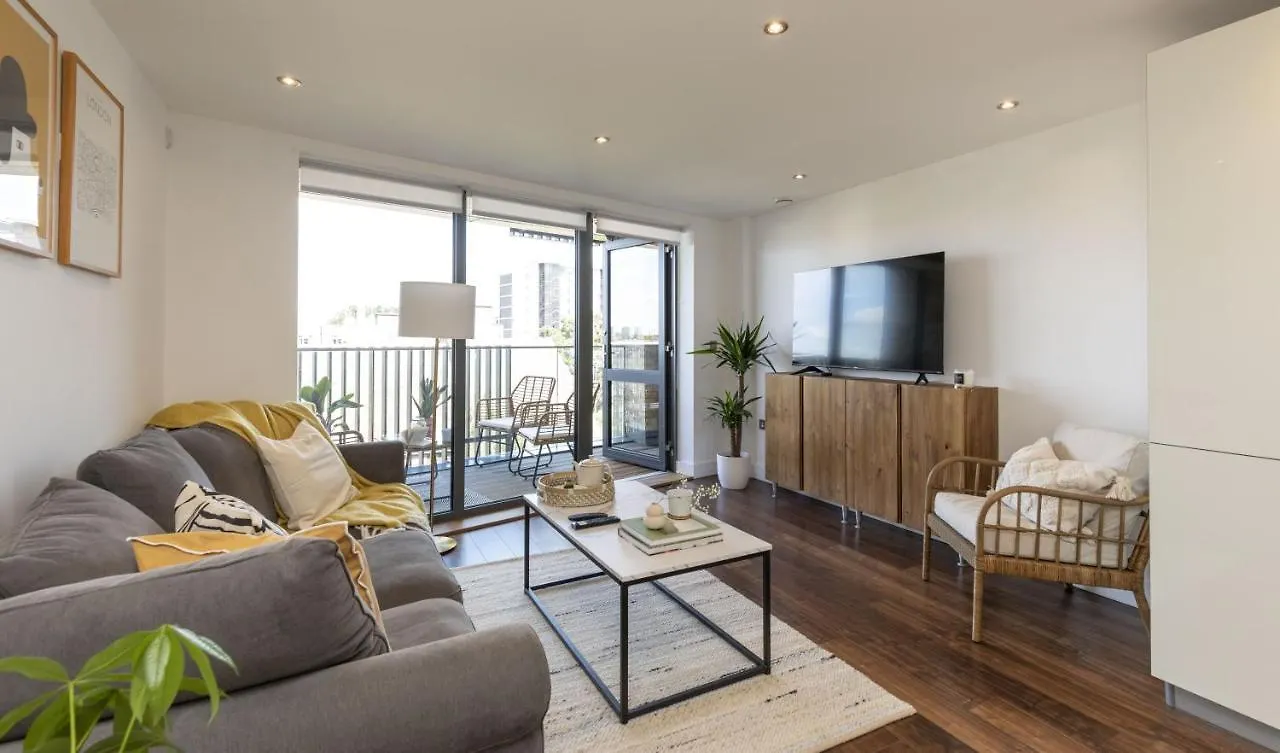 Apartament Modern Luxe Apt Just 10 Mins From Tower Bridge! Easy Access To Tube And Bus Londyn Wielka Brytania